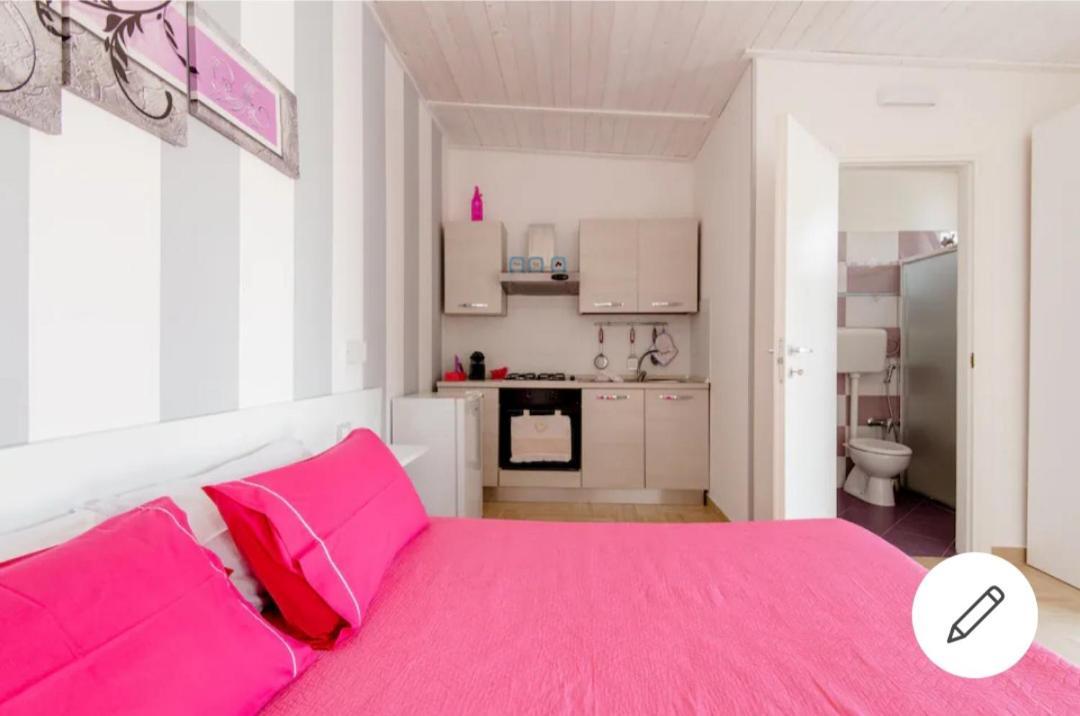Briciola'S Rooms Porto Cesareo Exteriör bild