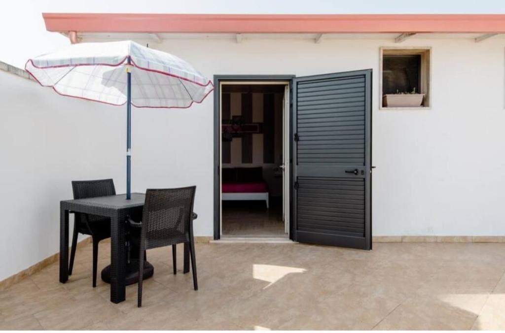 Briciola'S Rooms Porto Cesareo Exteriör bild